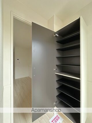 ウッドソレル[1LDK/43.24m2]の玄関