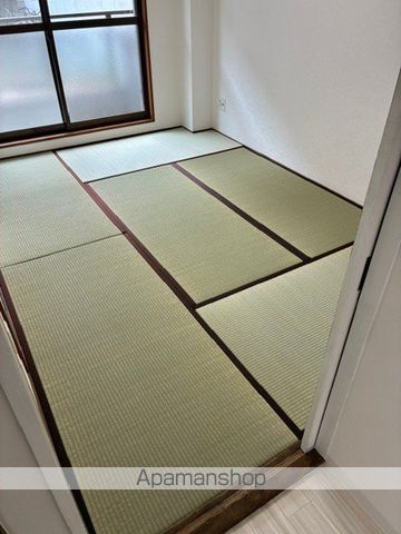エステート高安A・Bの内装写真