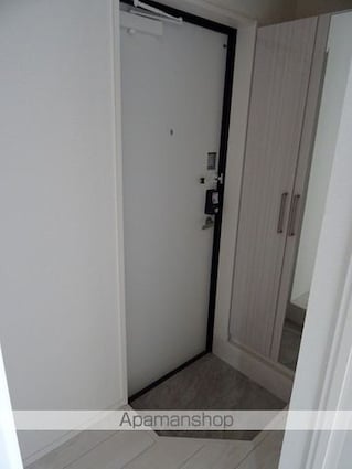 ハーモニーテラス福住町Ⅳ[1LDK/30.07m2]の玄関