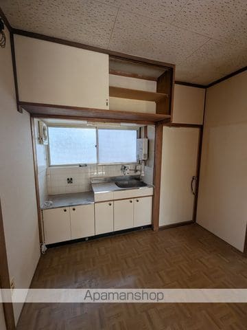 拾六町2丁目貸家Bの内装写真