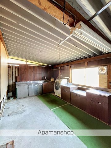 高松琴平電鉄琴平線 栗熊駅 徒歩49分 2階建 築77年の内装写真