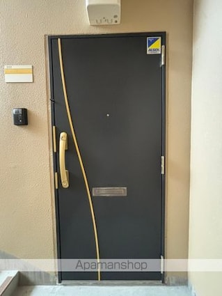 ヴェルドミール[2LDK/56.73m2]の玄関