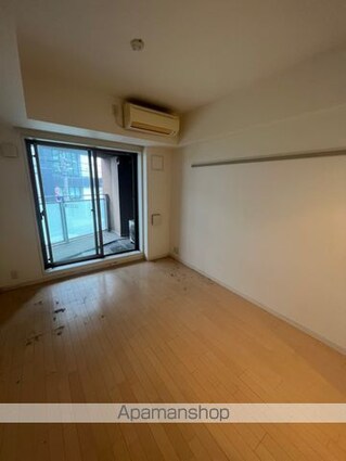 東京都中野区弥生町１丁目[1K/26.12m2]のリビング・居間