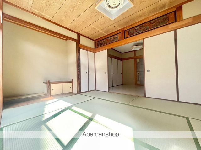 南海電鉄加太支線 八幡前駅 徒歩4分 2階建 築48年の内装写真