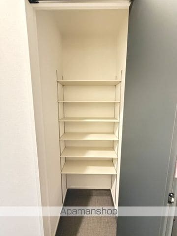 ラヴィ新八代の内装写真