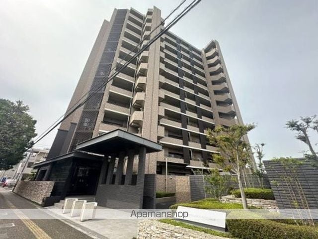 サーパス神宮参道レジデンスの外観写真