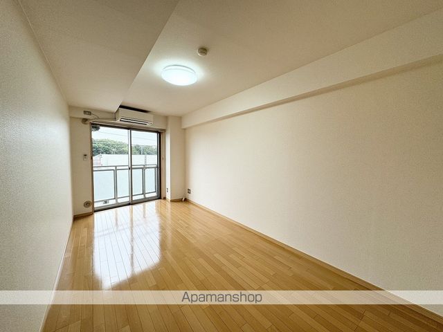 国府台三番館の内装写真