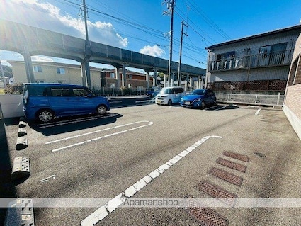 愛媛県今治市別宮町９丁目[1R/32.94m2]の駐車場