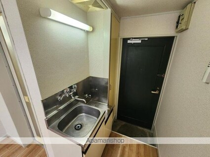 東京都中野区本町４丁目[1R/11.82m2]の玄関