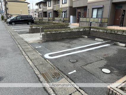 リトルアグリン[2LDK/69.66m2]の駐車場1