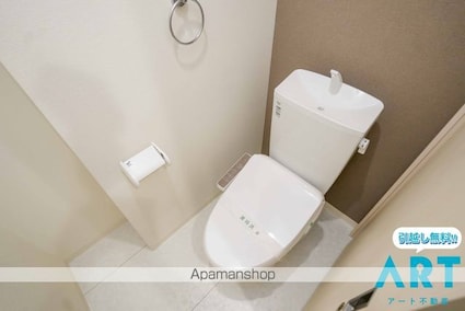 Ｒｅｎｏｔｔａ　Ｔａｋｅｗａｒａ[2LDK/65.84m2]のトイレ