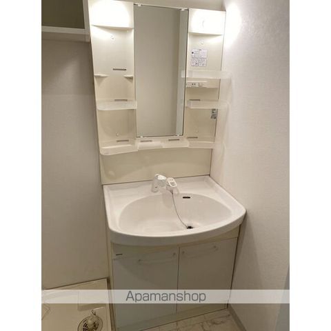 クラッセ近代美術館北の内装写真