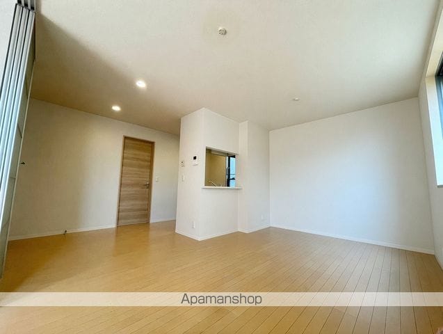 レジデンス芳実の内装写真
