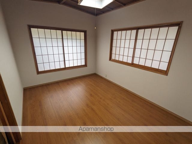 高崎町7-2貸家の内装写真