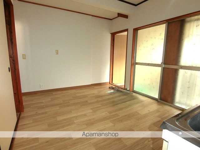 若王寺2丁目貸家の内装写真