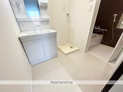 エトワール下坂浜Ａ[1LDK/42.24m2]の洗面所