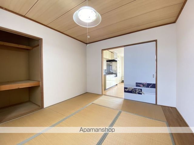 シャルム八幡IIの内装写真