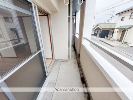 カサグランデ市坪[2DK/34m2]のバルコニー