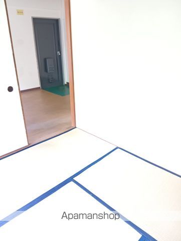 サウスヒルズ由良の内装写真