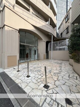 スタンビューレ中野坂上[1LDK/36.68m2]のエントランス