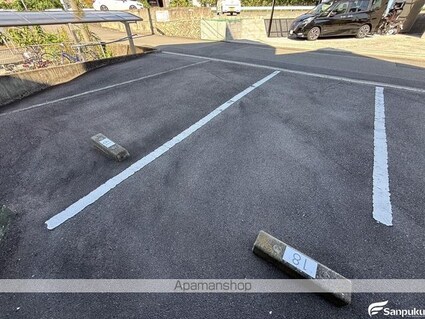 アイリッシュコート西石井[2LDK/51.03m2]の駐車場3