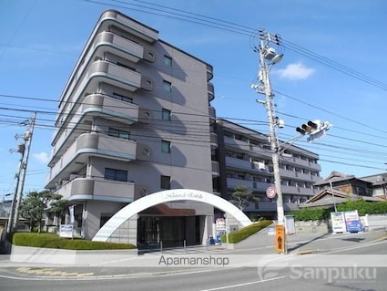 メゾン・ド・アーべリール[1R/28.5m2]のエントランス