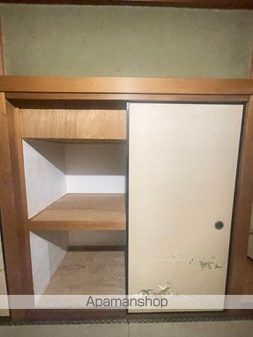 尾崎町5丁目 6DK戸建の内装写真