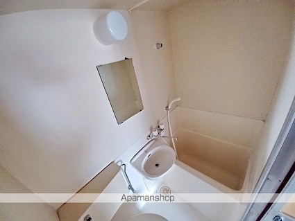 プチメゾン小林[1R/23m2]のバス