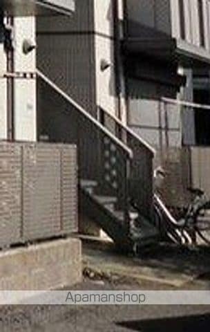 グリーンパークIIの玄関写真