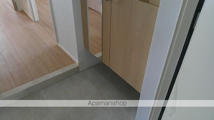 コートデルトゥール昭島[1SLDK/61.72m2]の玄関