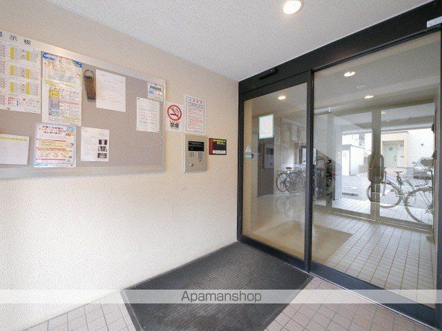 CASA国際大前の玄関写真