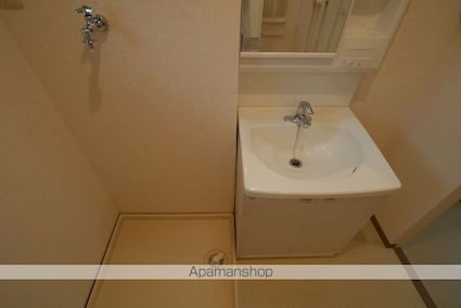 ロイヤルガーデン白狐Ａ棟[2K/48.85m2]の内装1