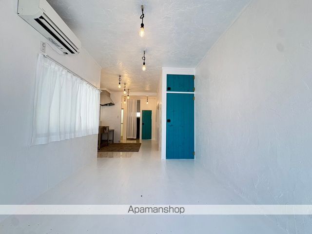 All Ages Apartmentの内装写真