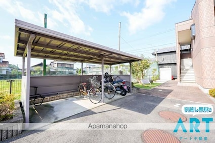 愛媛県松山市小川[2LDK/51.66m2]の共用部