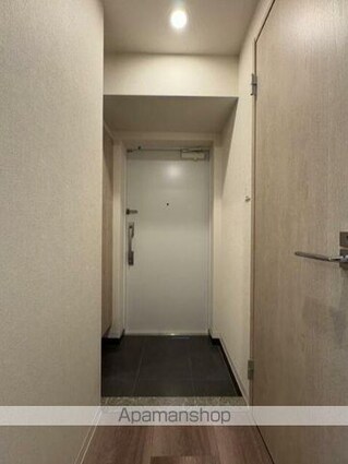 ＲＯＯＴｓ　Ｓｈｉｎｊｕｋｕ　Ｗａｋａｍａｔｓｕｃｈｏ[1LDK/34.09m2]の玄関