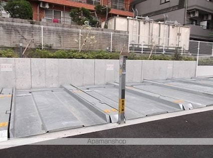 レジディア笹塚Ⅱ[1K/24.11m2]の駐車場