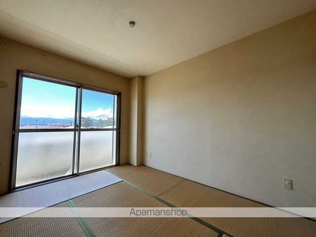 ハイクリーンコートの内装写真