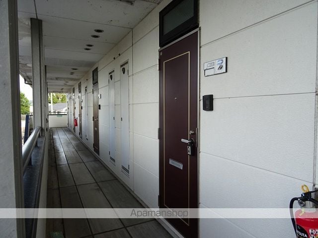 オークヒルズの玄関写真