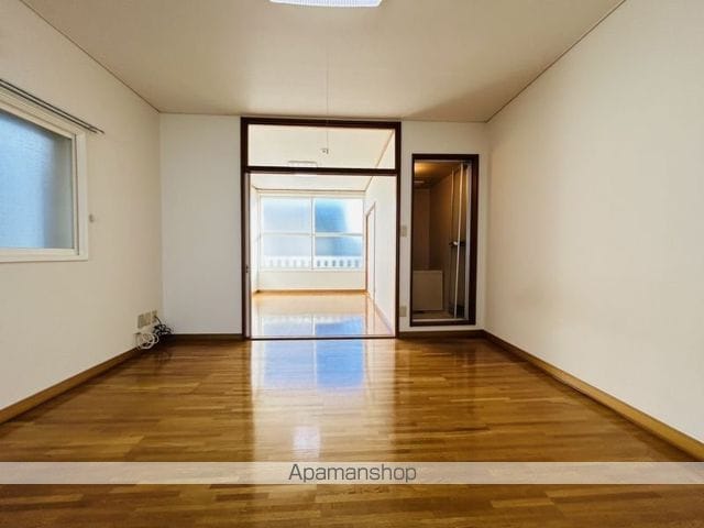 ルーベデンス川原壱号館の内装写真