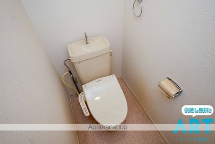 ラタンファミリアⅠ[3LDK/67.02m2]のトイレ