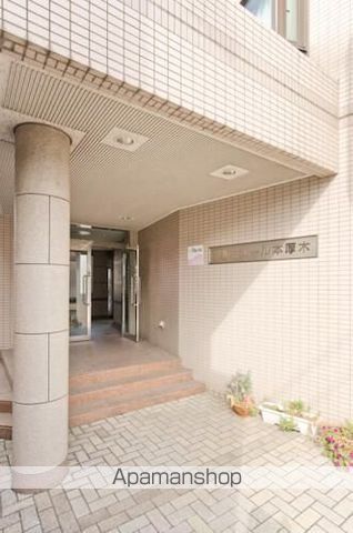 プルミエール本厚木の玄関写真