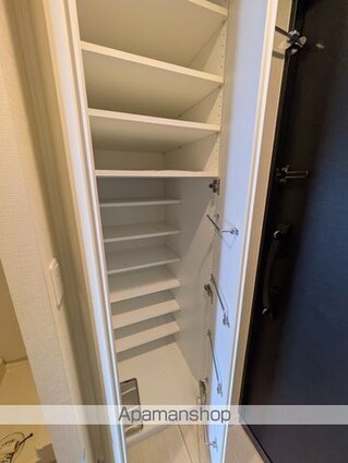 東京都中野区本町４丁目[1K/25.11m2]の収納