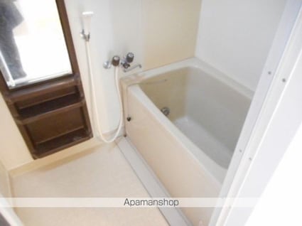 ホワイトコートⅡ[2LDK/52m2]のバス