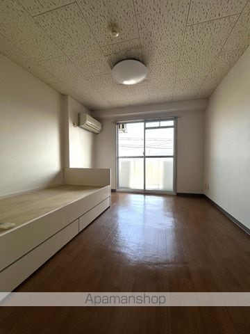 ユニデンス貝塚の内装写真