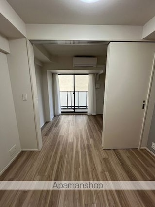 東京都新宿区百人町３丁目[1LDK/30.38m2]のリビング・居間