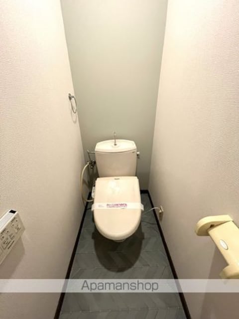 和歌山県和歌山市吹上４丁目[2LDK/65.3m2]のトイレ