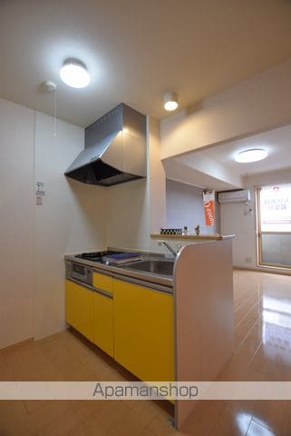 センプリーチェの内装写真