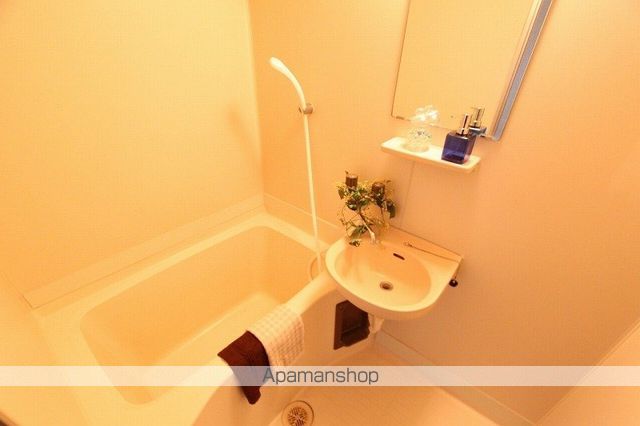 レピュート芳万の内装写真