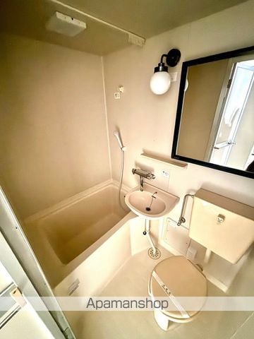 イーストアベニュー高校前の内装写真