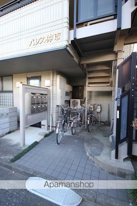 パレス仲市[1R/30.58m2]のエントランス